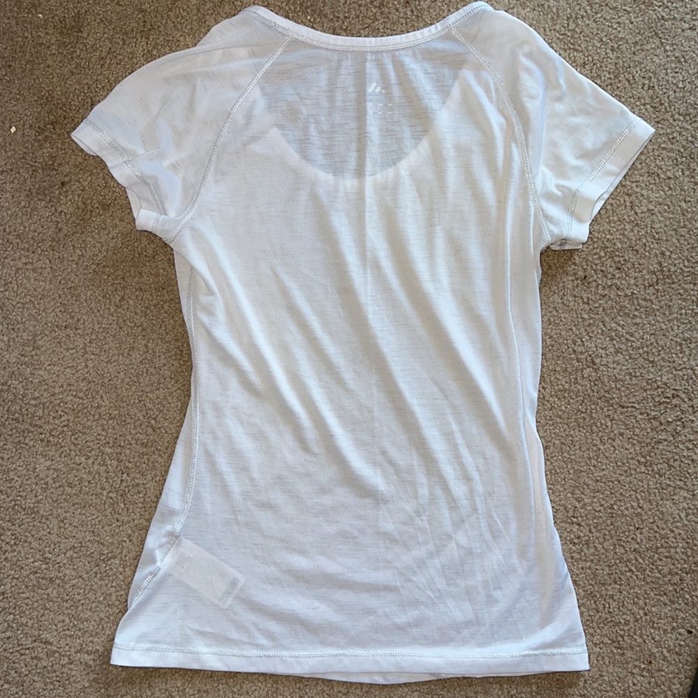 Women’s White Adidas Scoop Neck Athletic Workout t-shirt short sleeve - Picture 2 of 5